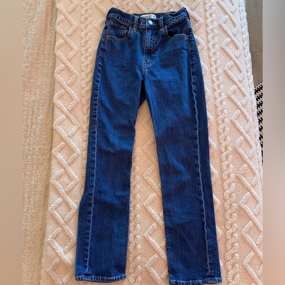 Abercrombie & Fitch Women's Ultra High-Rise Straight-Leg Jeans in Dark Wash